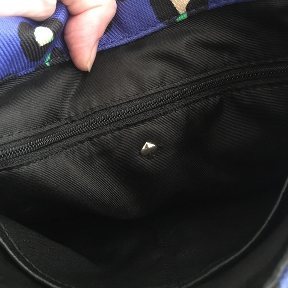 kate Spade New York Cobble Hill Small Devin Bag - Picture 13 of 13